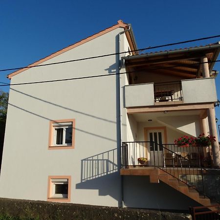 Apartman Petra Vrh  Kültér fotó
